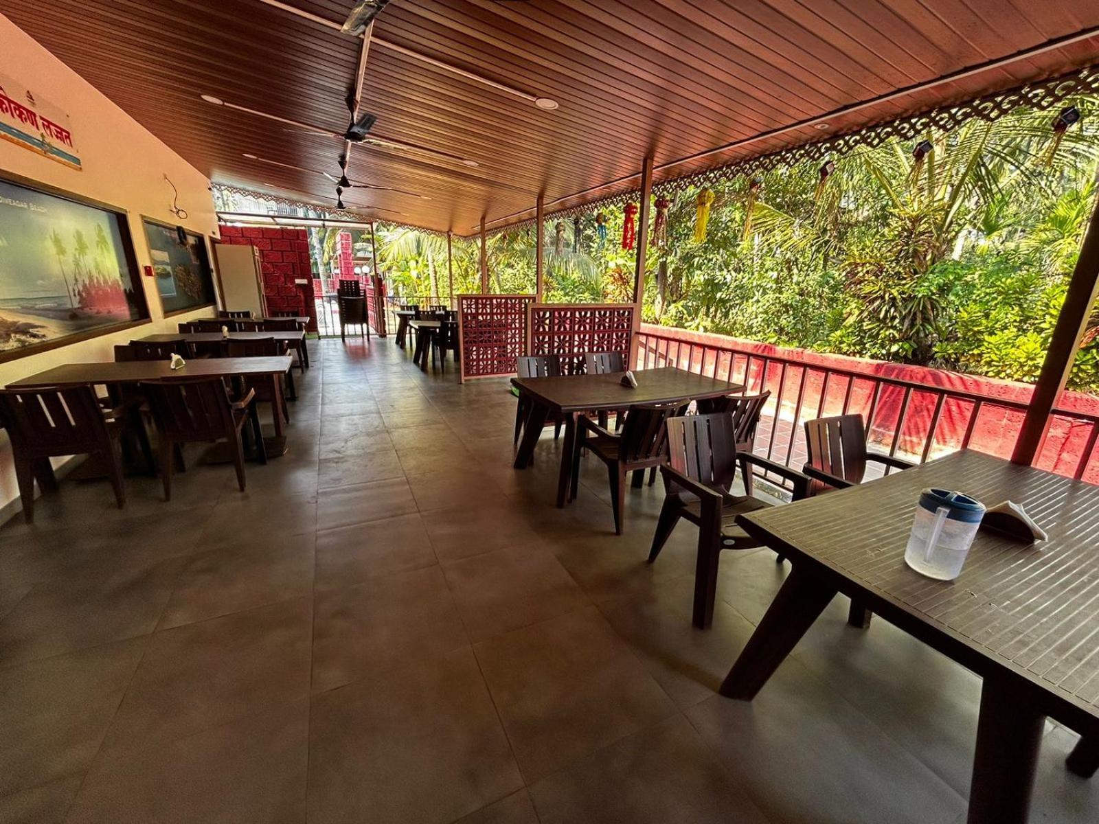 Srushti Sea Villa Resort Diveāgar Extérieur photo